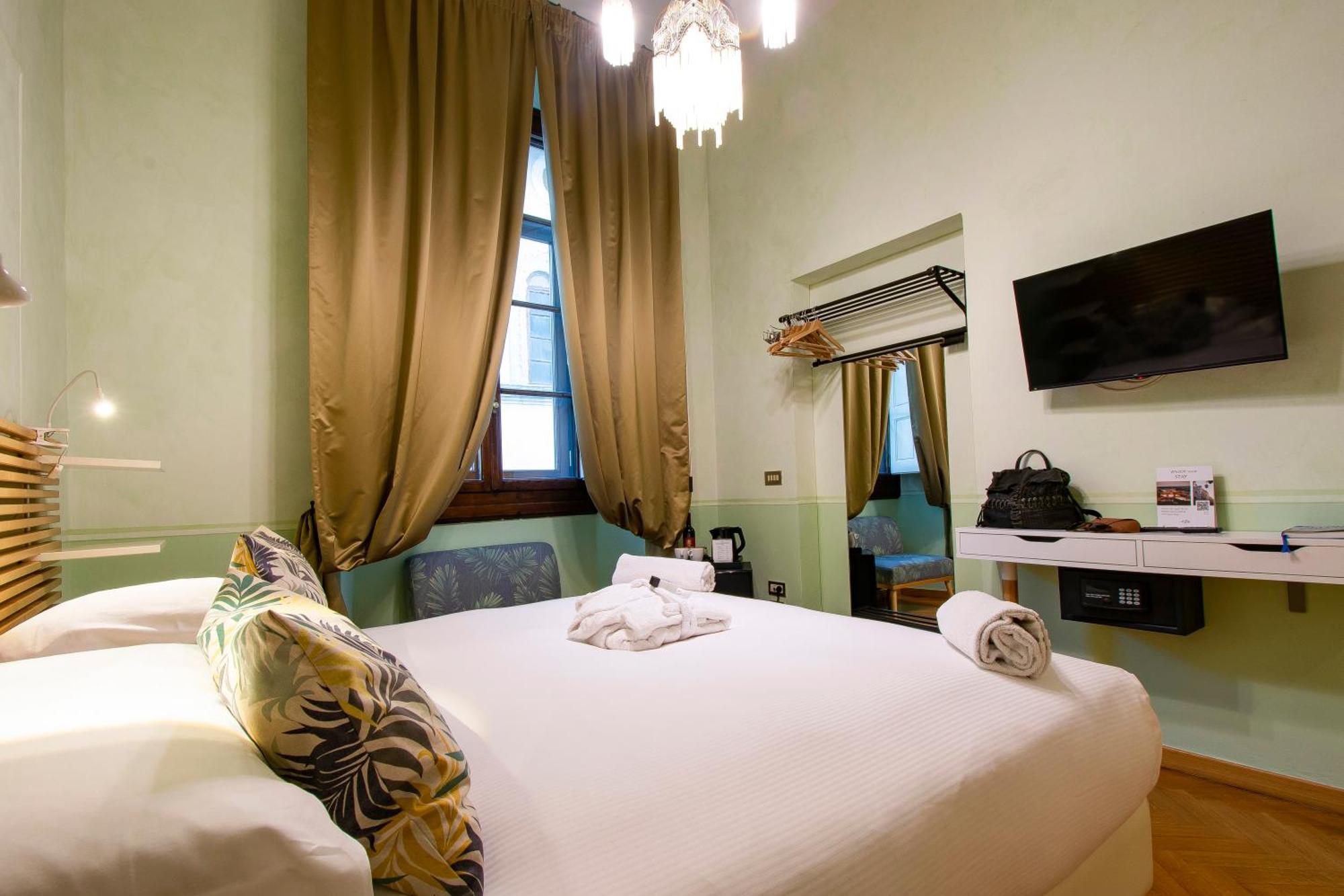 Double or Twin Room,1498957321:JPEG